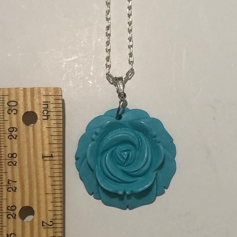 Flower necklace
